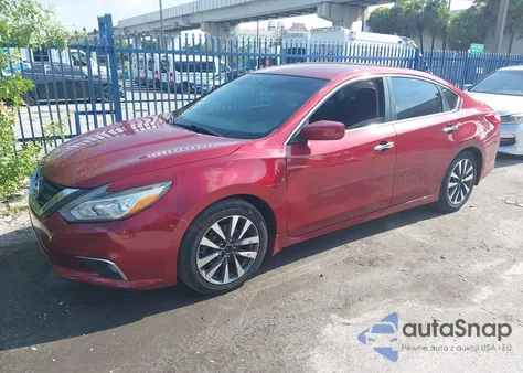 2017 Nissan Altima 2.5 Sv z USA, uszkodzony, nr VIN 1N4AL3AP4HC179216